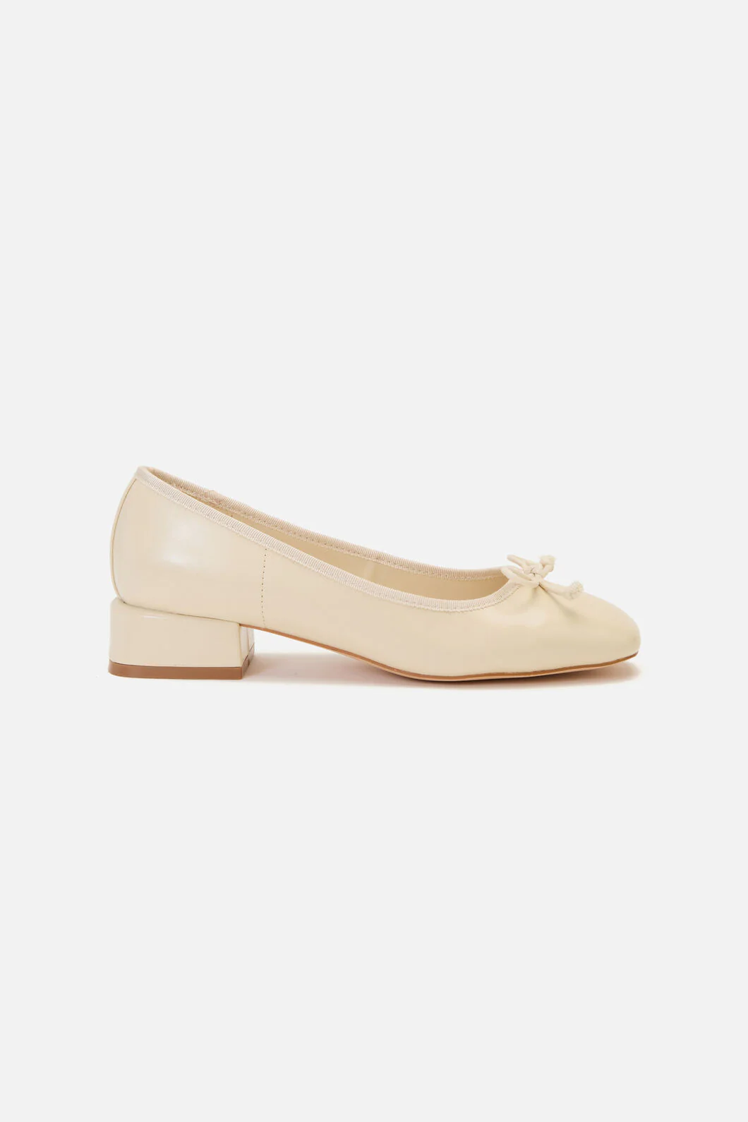 Cream Bow Slip On Shoe - Image 2