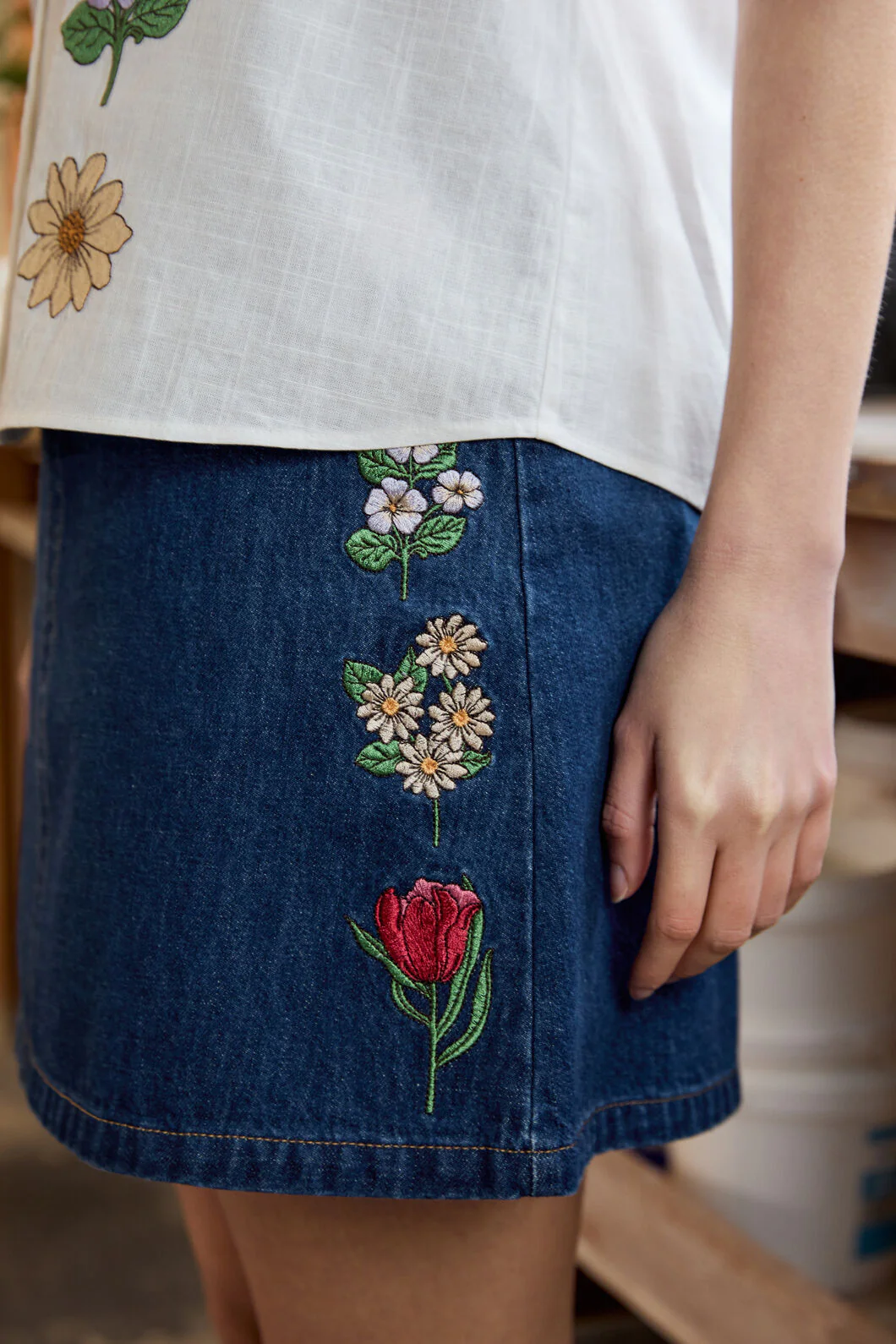 Fleur Embroidered Denim Skirt - Image 3