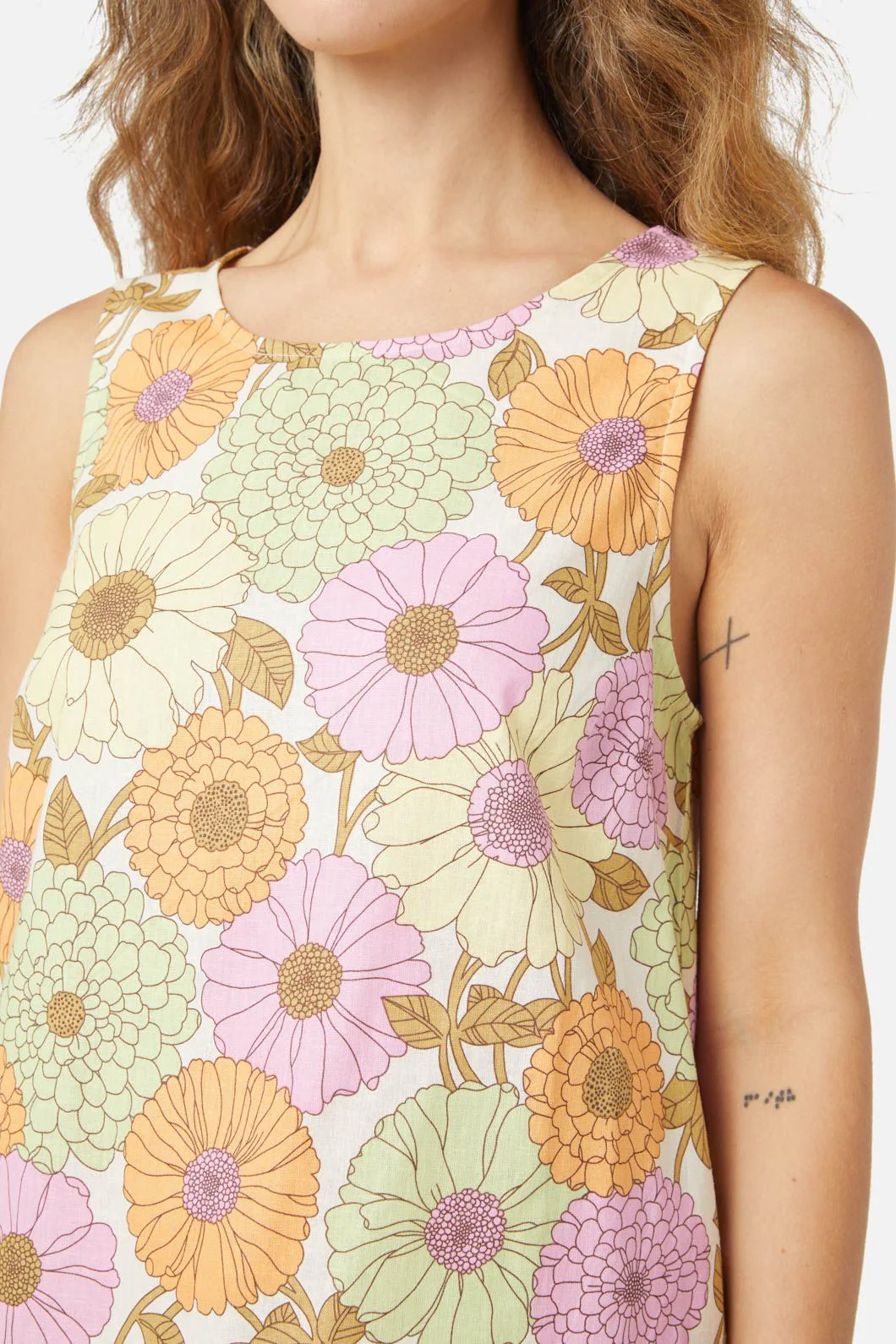 Lottie Shift Dress - Image 7