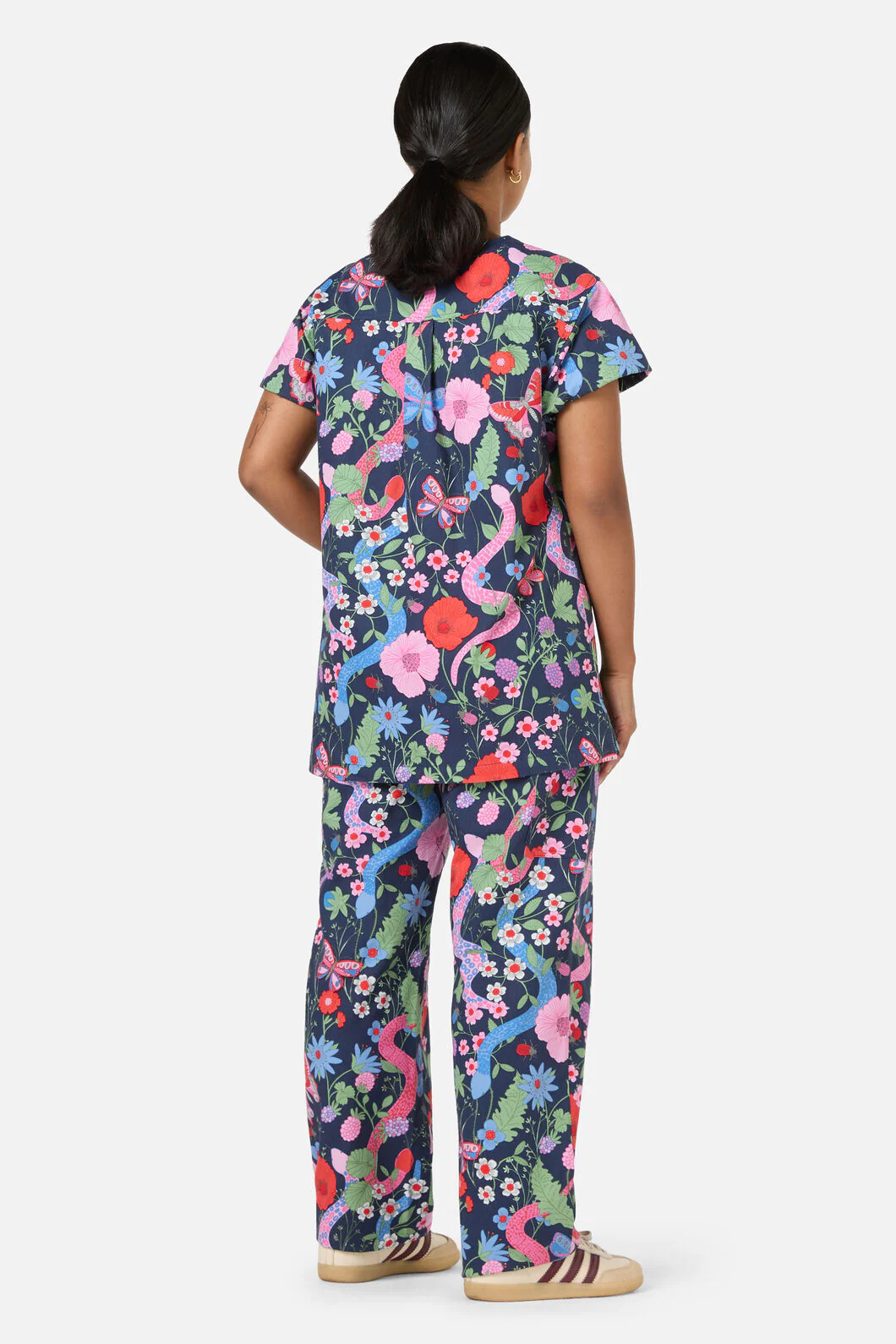 Snakes & Flora Scrub Set - Image 3