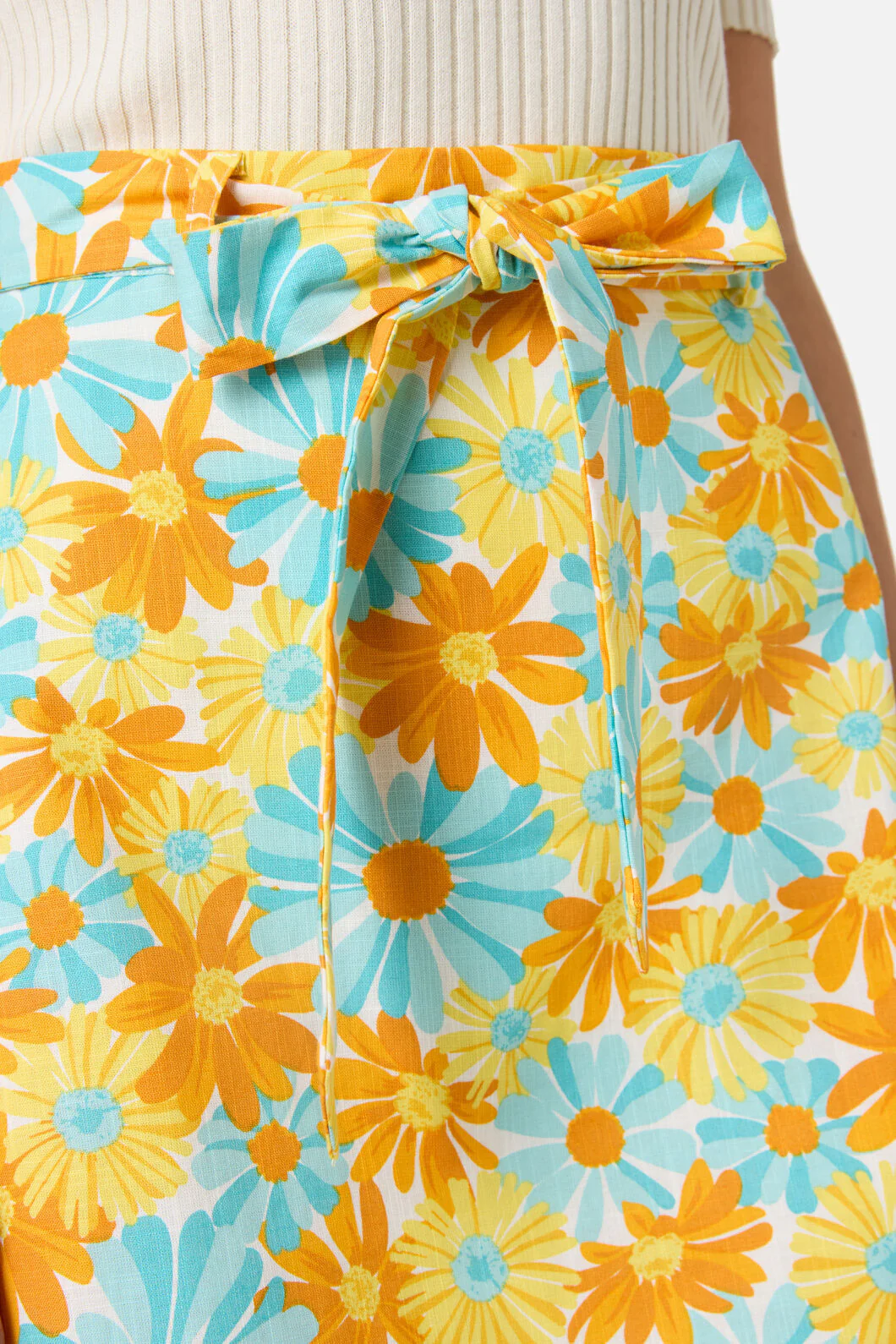Vintage Daisy Mini Skirt - Image 6