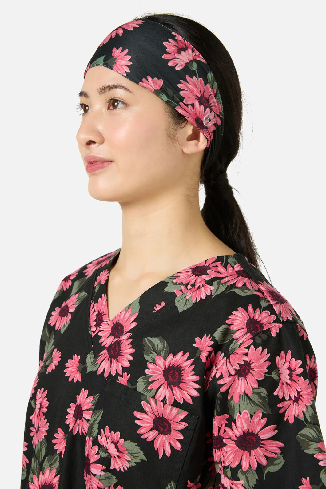 Winter Daisy Scrub Headband